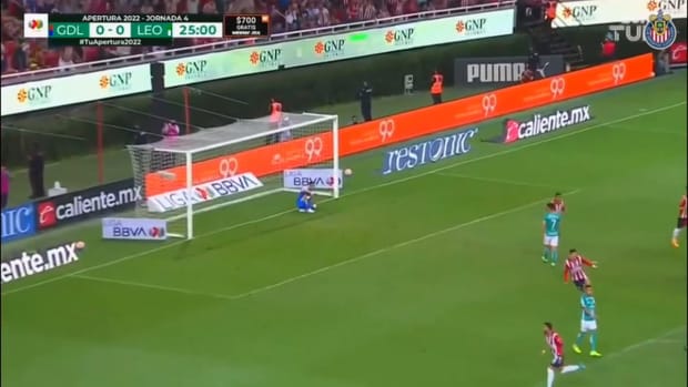 Alexis Vega's unbelievable disallowed goal
